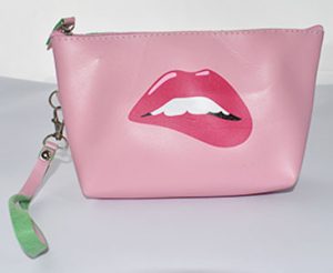 lips make-up bag